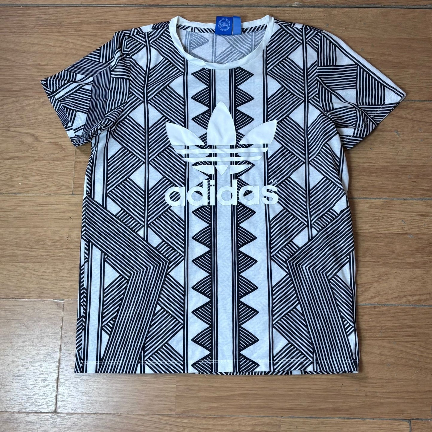T-shirt Adidas – Taille M (coton)