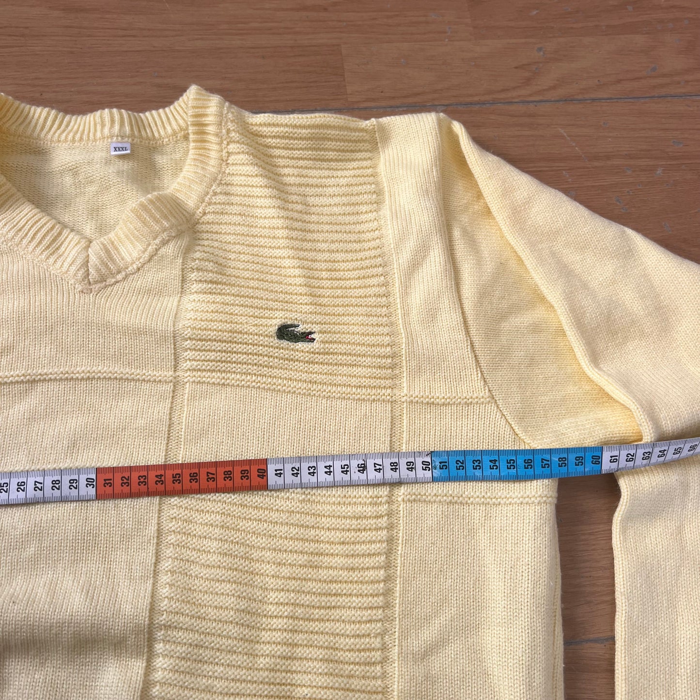 Pull col V jaune - Lacoste - Taille XXXL by SARLOTTE