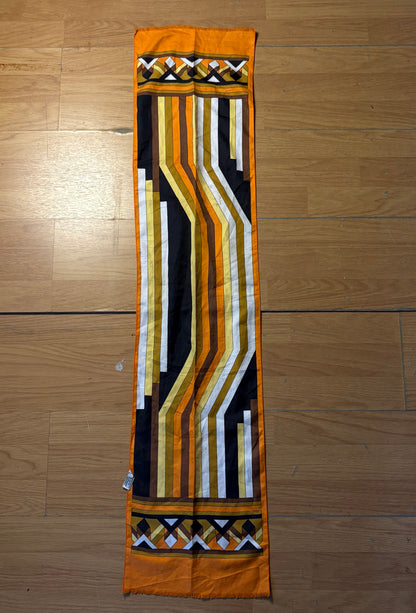 Foulard orange à motifs - Handruck