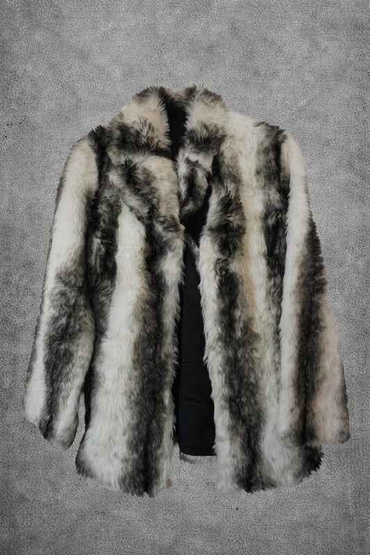 Manteau fourrure noir et blanc – Taille – M