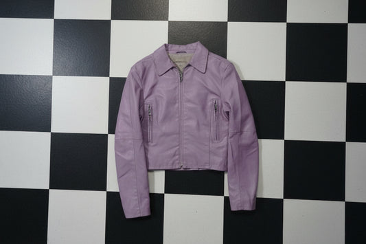 Veste courte en cuir rose clair – BY SARAH LANG