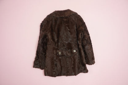 Veste en fourrure marron foncé ajustée – BY ZAINAB