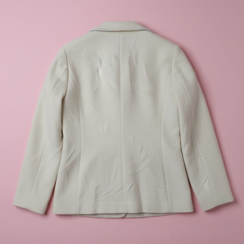 Manteau crème chic – by Zainab