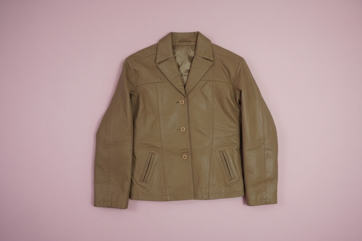 Veste en cuir marron clair ajustée – BY ZAINAB