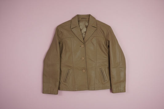 Veste en cuir marron clair ajustée – BY ZAINAB