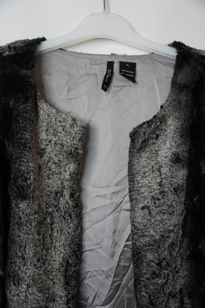 Veste Courte Fausse Fourrure - by MIA