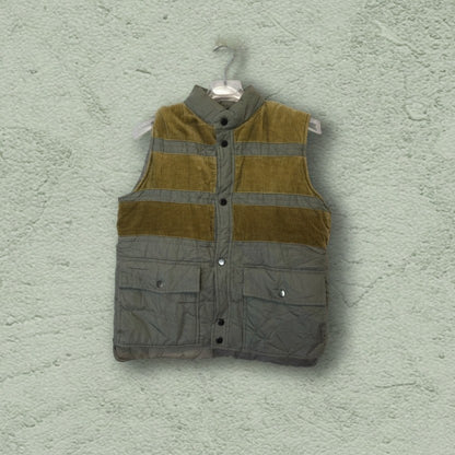 Puffer Vest Vert Matcha – by YANNIS KINGSTON