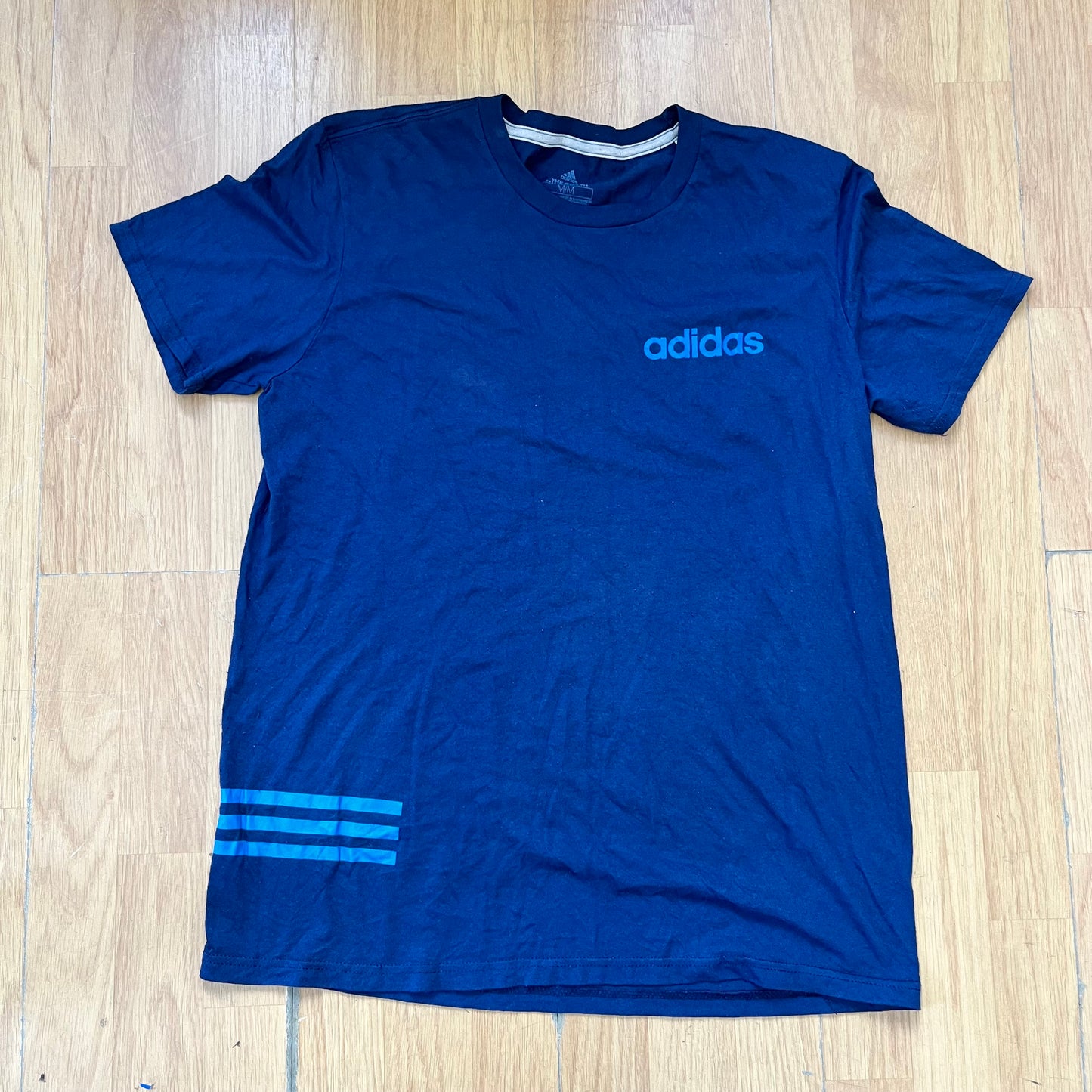 T-shirt adidas bleu foncé – Taille M