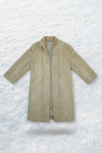 Vanilla Frost Fur Coat – by MANDY CHERIE