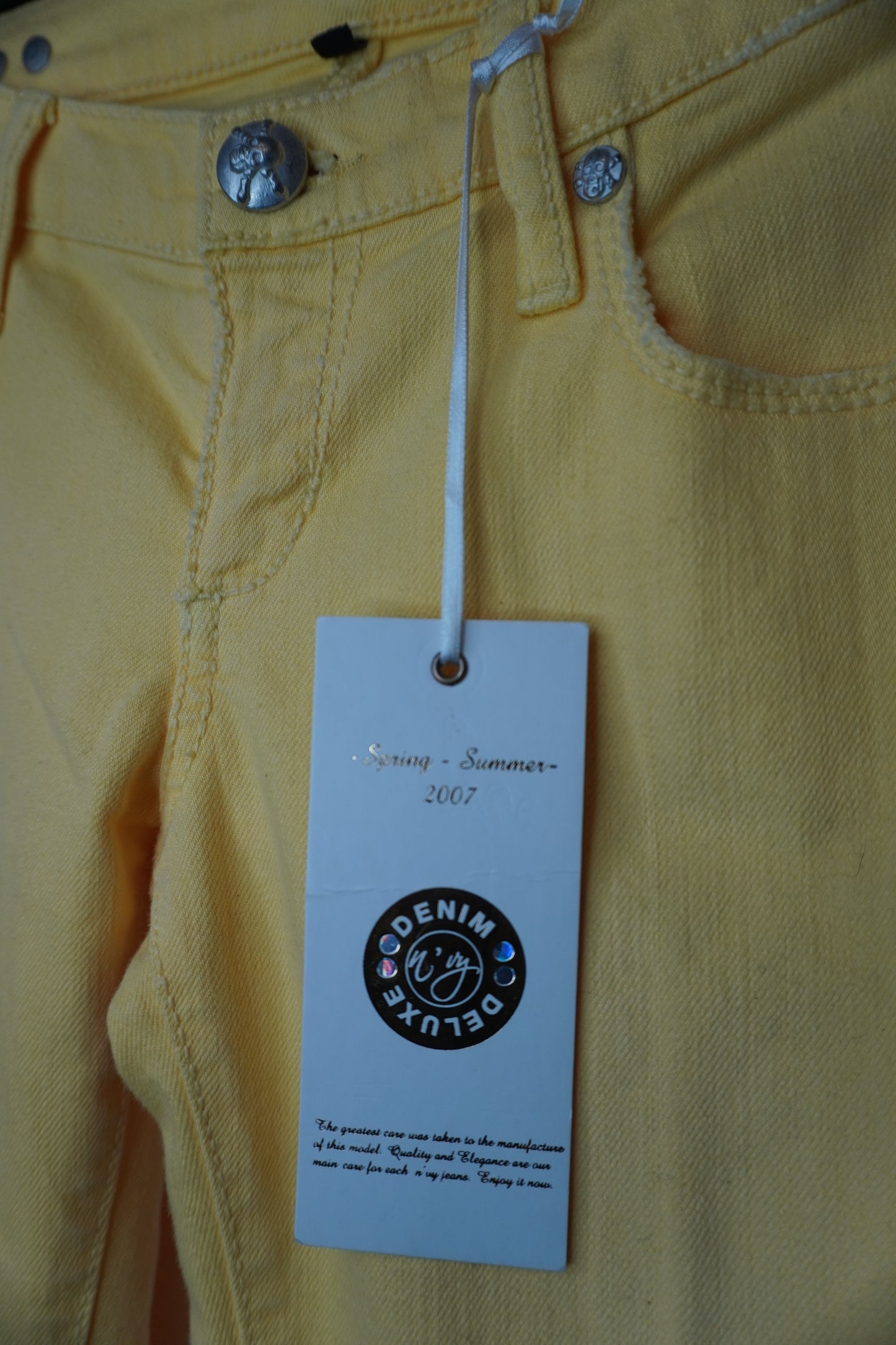 Jean Skinny Jaune Électrique – by YANNIS KINGSTON