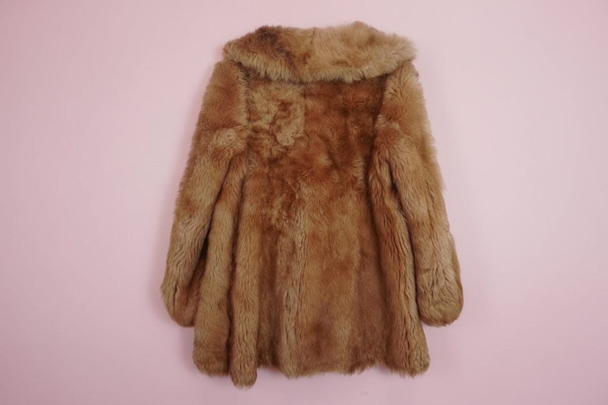 Veste en fourrure marron clair coupe ample – BY ZAINAB