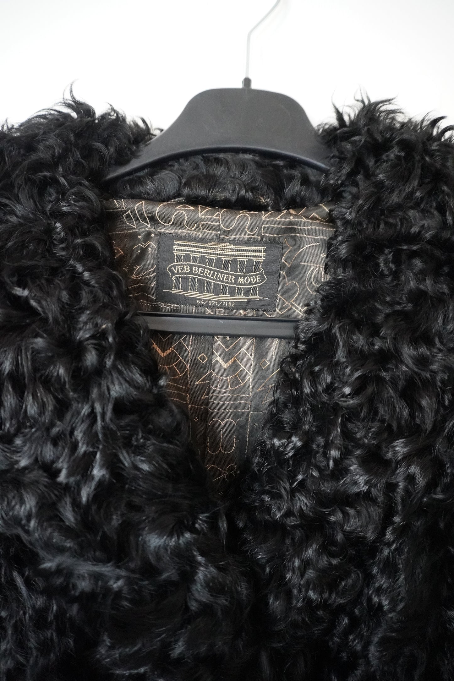 Manteau Long Fausse Fourrure Vintage - by MIA