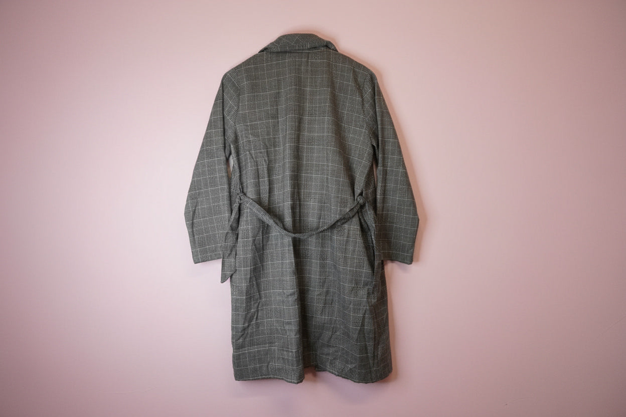 Costume gris élégant – by Zainab
