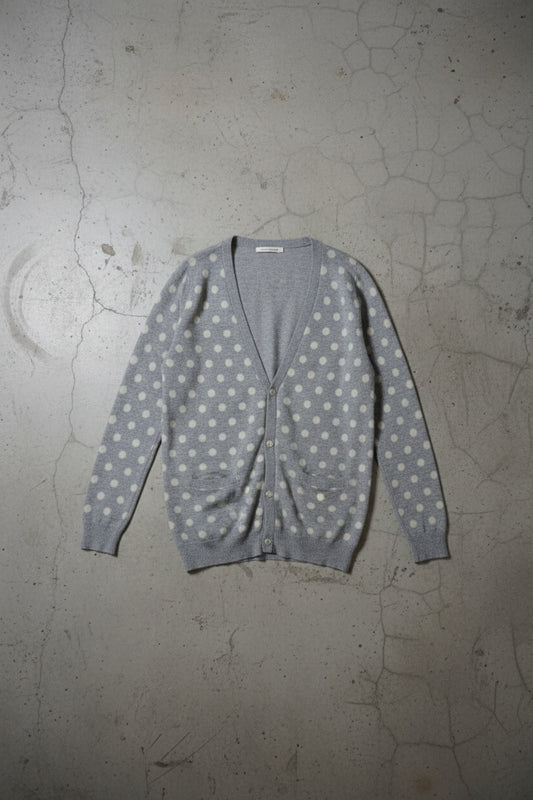 Cardigan gris à pois – by Zainab