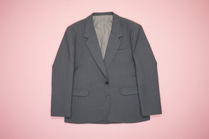 Costume gris foncé classique – by Zainab