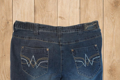Jean bleu avec surpiqûres décoratives – by Béatrice