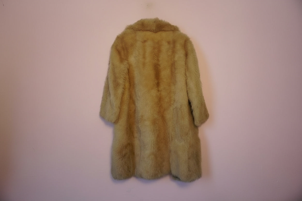 Veste en fausse fourrure beige Creffodelle – BY ZAINAB