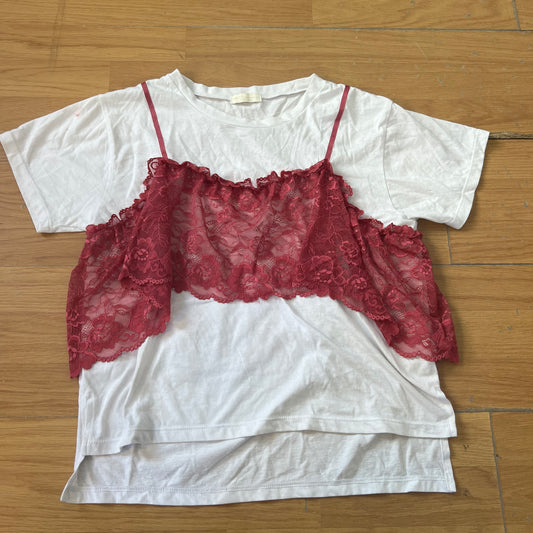T-shirt blanc avec effet crop top en dentelle rose - Earth Music & Ecology - Taille S by SARLOTTE
