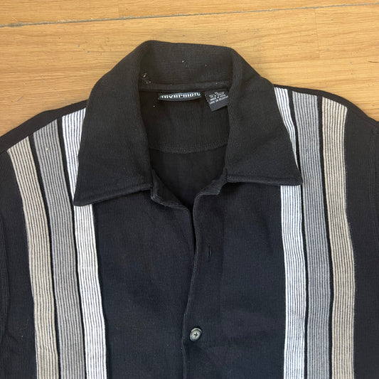 Chemise noire manches courtes avec bandes blanches - Taille M by SARLOTTE