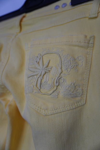 Jean Skinny Jaune Électrique – by YANNIS KINGSTON