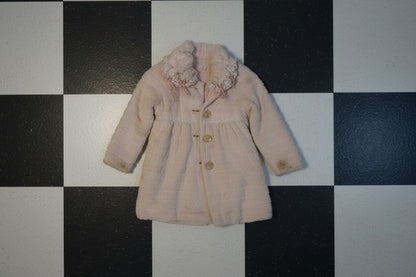 Manteau rose doux au charme romantique – BY SARAH