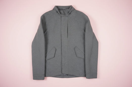 Veste chaude en laine grise – by Zainab