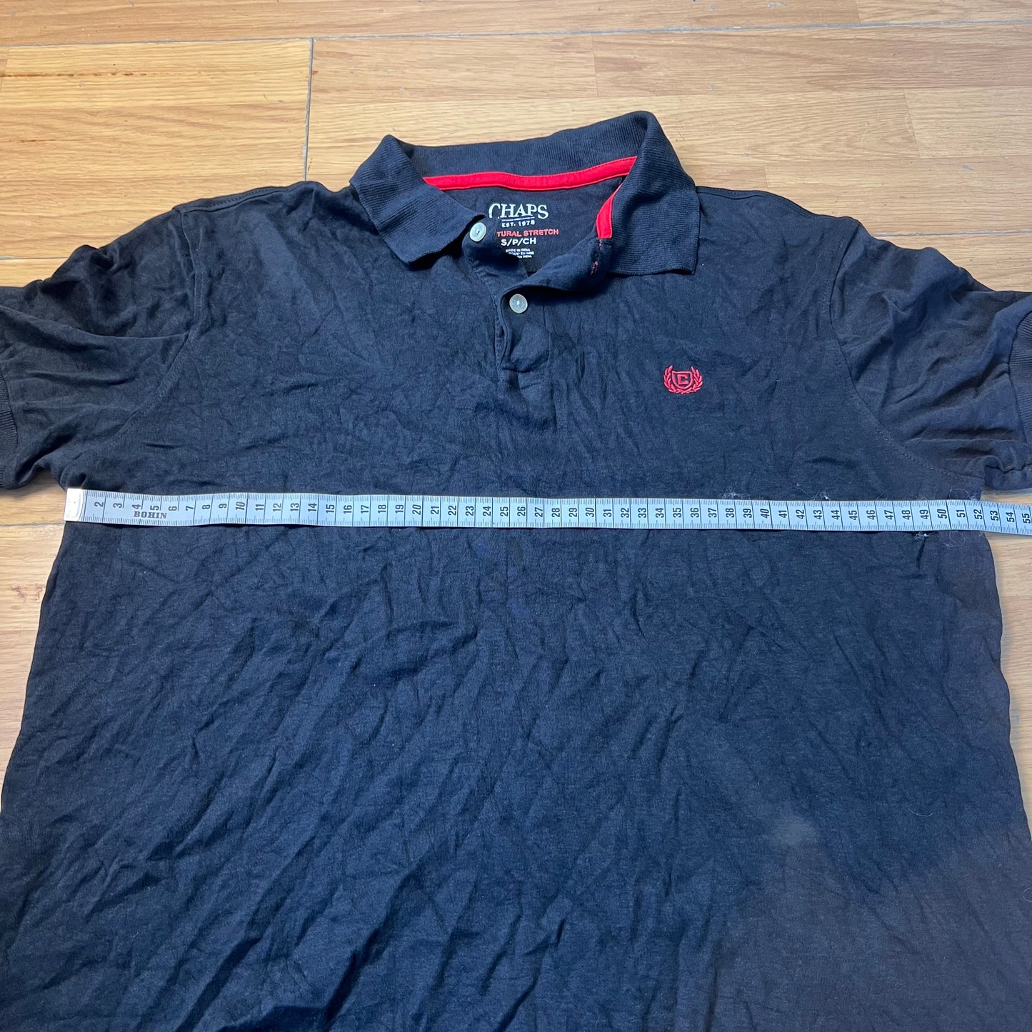 Polo noir avec détails rouges - Chaps - Taille S