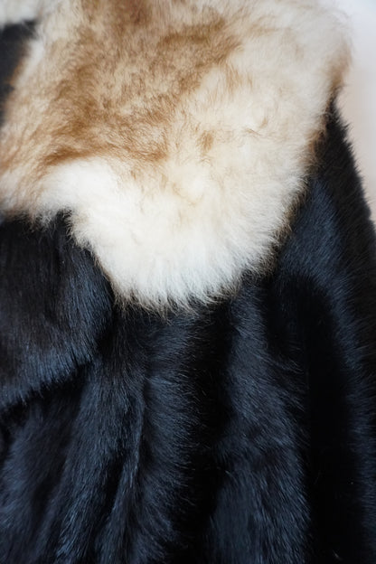 Veste en Fourrure Noir/Beige - Taille M Oversized - By CHRIS
