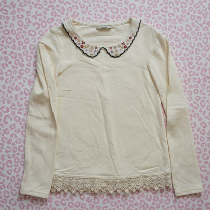 Top blanc brodé – BY SARLOTTE