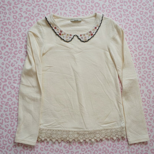 Top blanc brodé – BY SARLOTTE