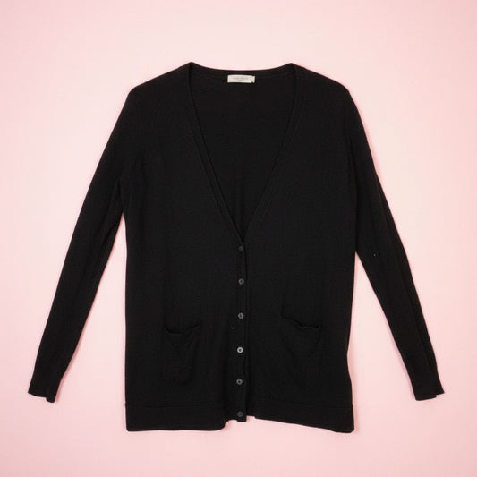 Cardigan noir chic – by Zainab