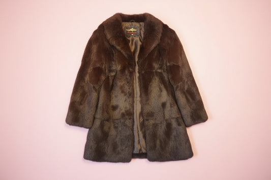 Veste en fourrure brun noir longueur genou – BY ZAINAB