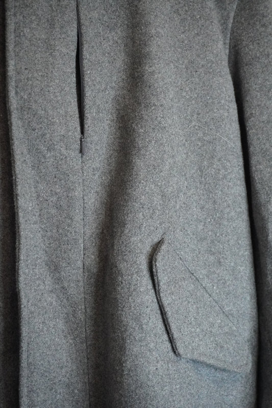 Veste chaude en laine grise – by Zainab
