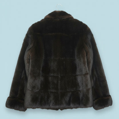 Manteau En Fourrure - by PRMEC