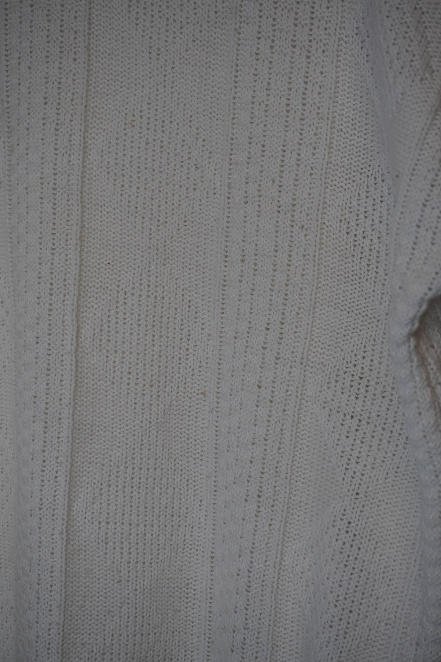 Pull blanc col roulé – by Zainab