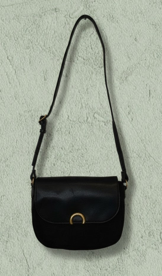 Sac Épaule en Cuir Noir à Rabat – by YANNIS KINGSTON
