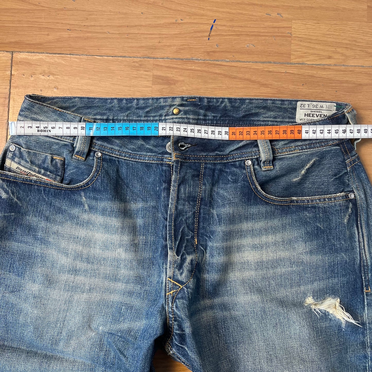 Jean bleu clair Diesel – Taille – 36/32
