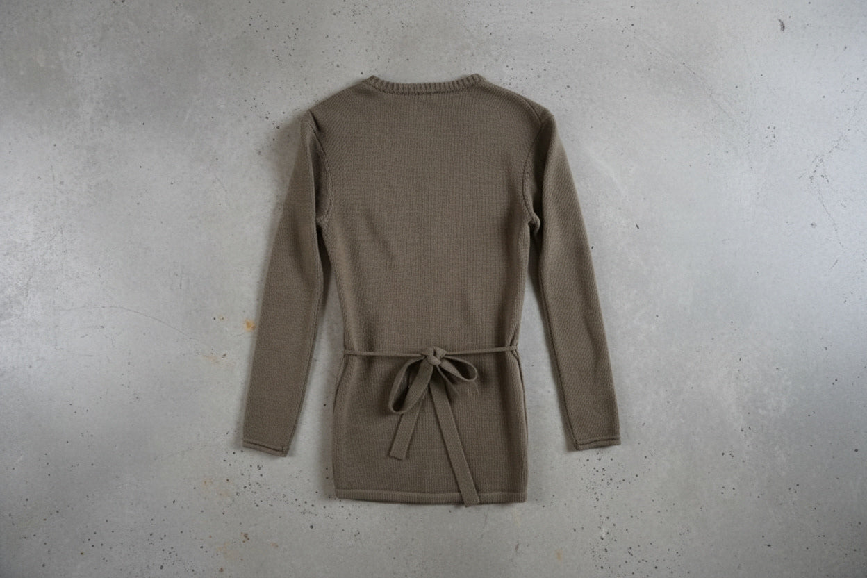 Pull marron M – by Zainab