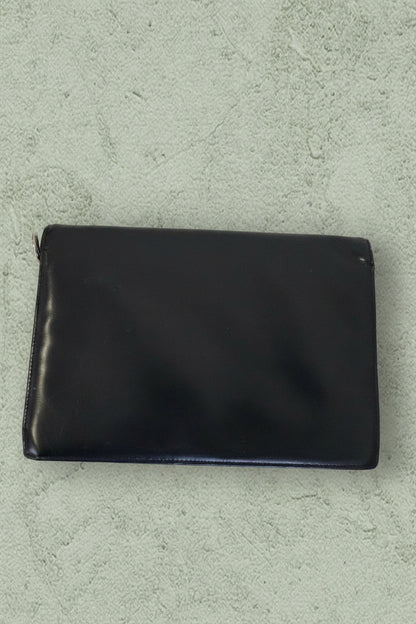 Pochette à Main en Cuir Brillant – by YANNIS KINGSTON