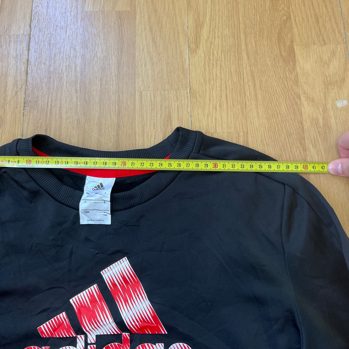 Sweat noir et rouge sans capuche - Adidas - Taille M