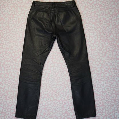 Pantalon droit en cuir noir – BY SARLOTTE