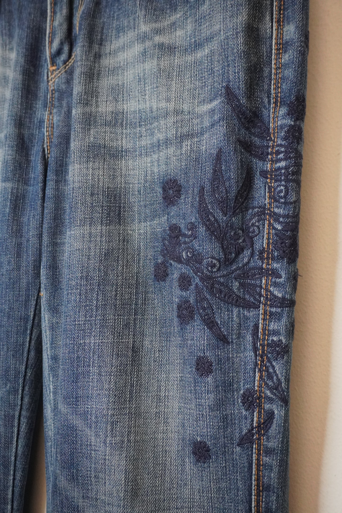 Jeans Flare - Levi's - by KER