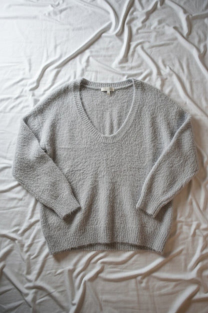 Pull En Fausse Fourrure - by PLAN.BEE