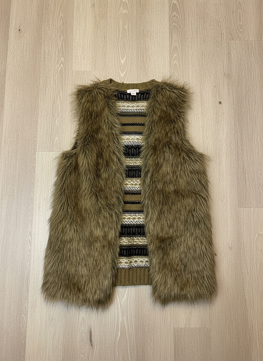 Gilet En Maille - by BÉATRICE