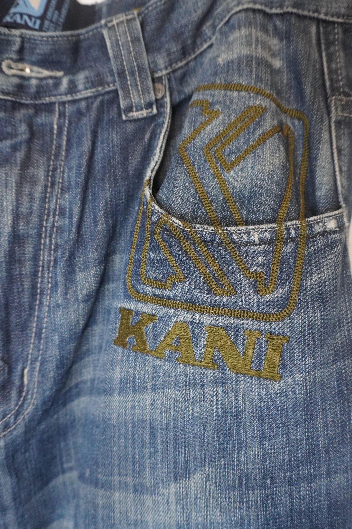 Jean bleu coupe droite – BY PRMEC