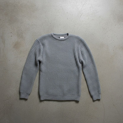 Pull gris – by Zainab