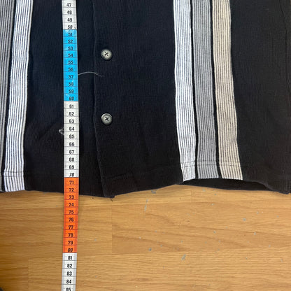 Chemise noire manches courtes avec bandes blanches - Taille M by SARLOTTE