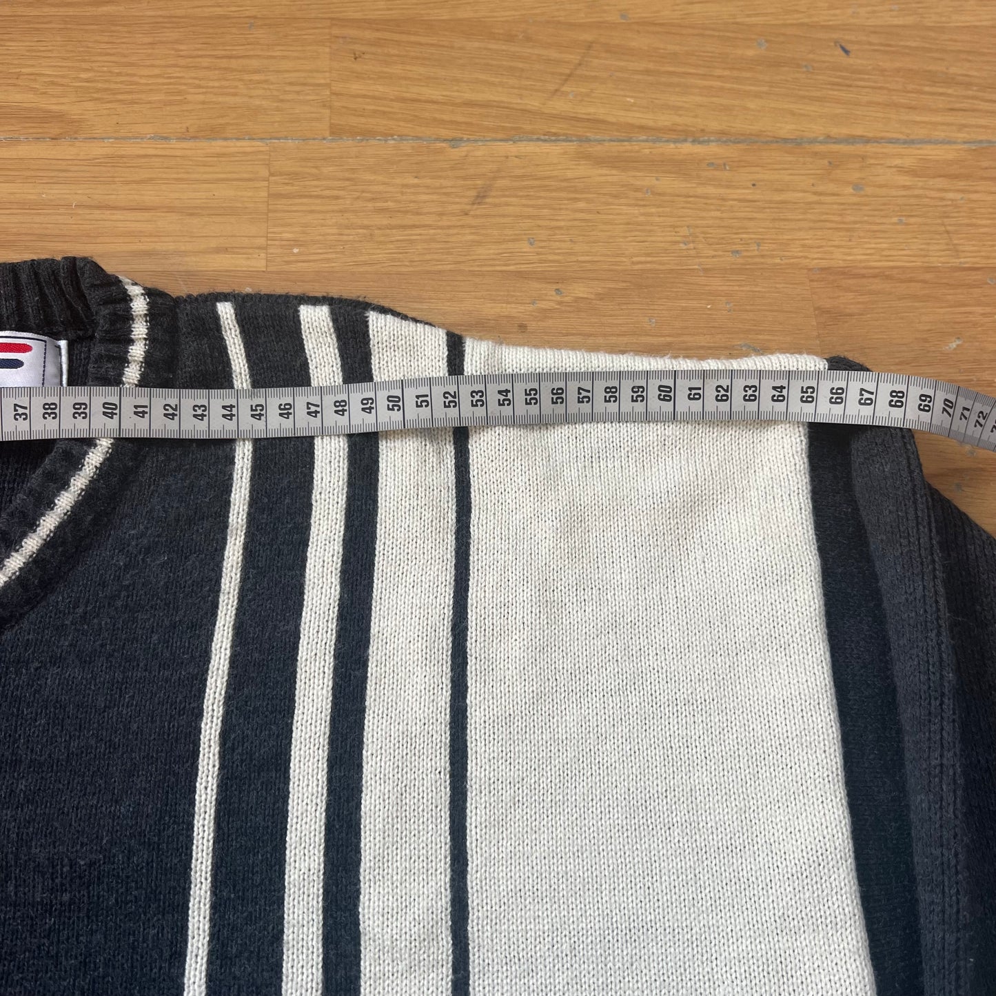 Pull col V gris et crème - Fila - Taille XXL by SARLOTTE