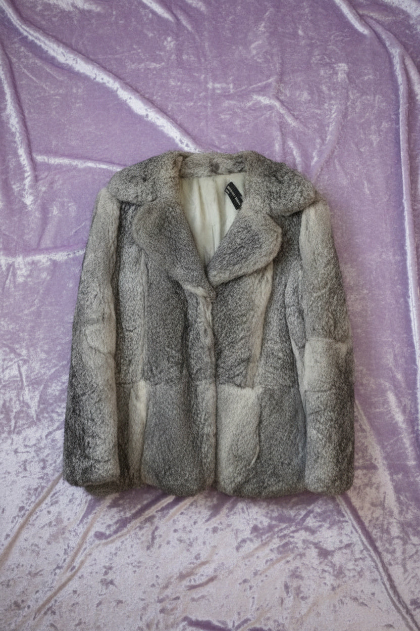 Manteau De Fourrure - by SASSCARELLA