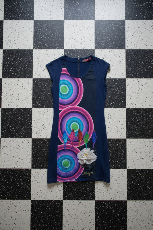 Robe ajustée imprimé années 70 – BY SARAH LANG